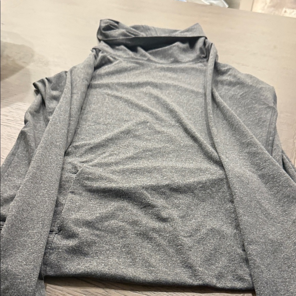 Lululemon Gray Turtleneck Sleeveless Top